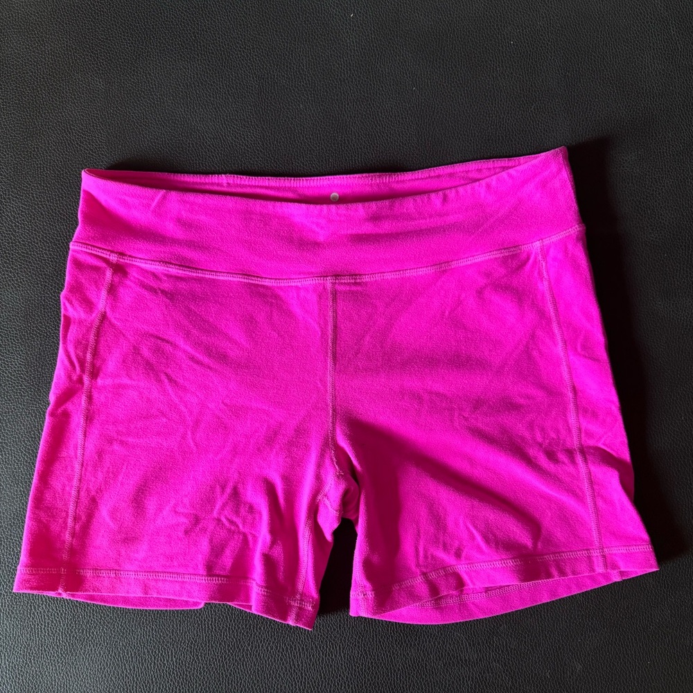 Athleta Salutation Shorts